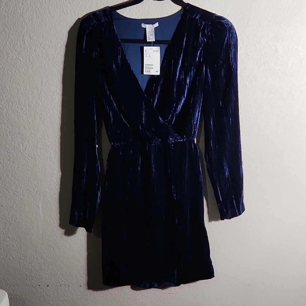 H&M Dress Womens Size 0 Blue Long sleeve New elastic waist Velvetine
